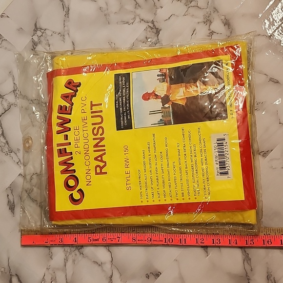 NIB Comfi-Wear 2pc Bib Style Rainsuit - Picture 9 of 16